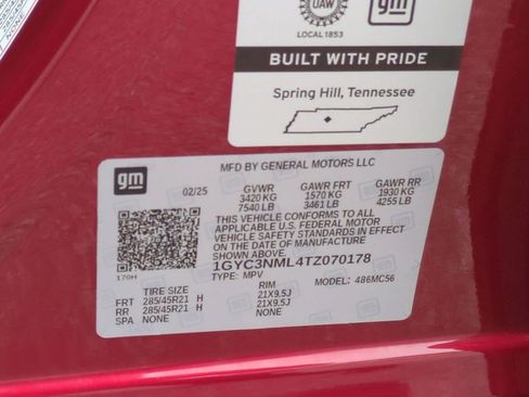 Certified 2026 Cadillac Vistiq Premium Luxury AWD/4WD image 23