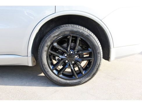 Used 2024 Dodge Durango GT image 32