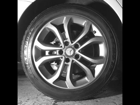 Used 2015 Mercedes-Benz C 300 4MATIC Sedan image 12