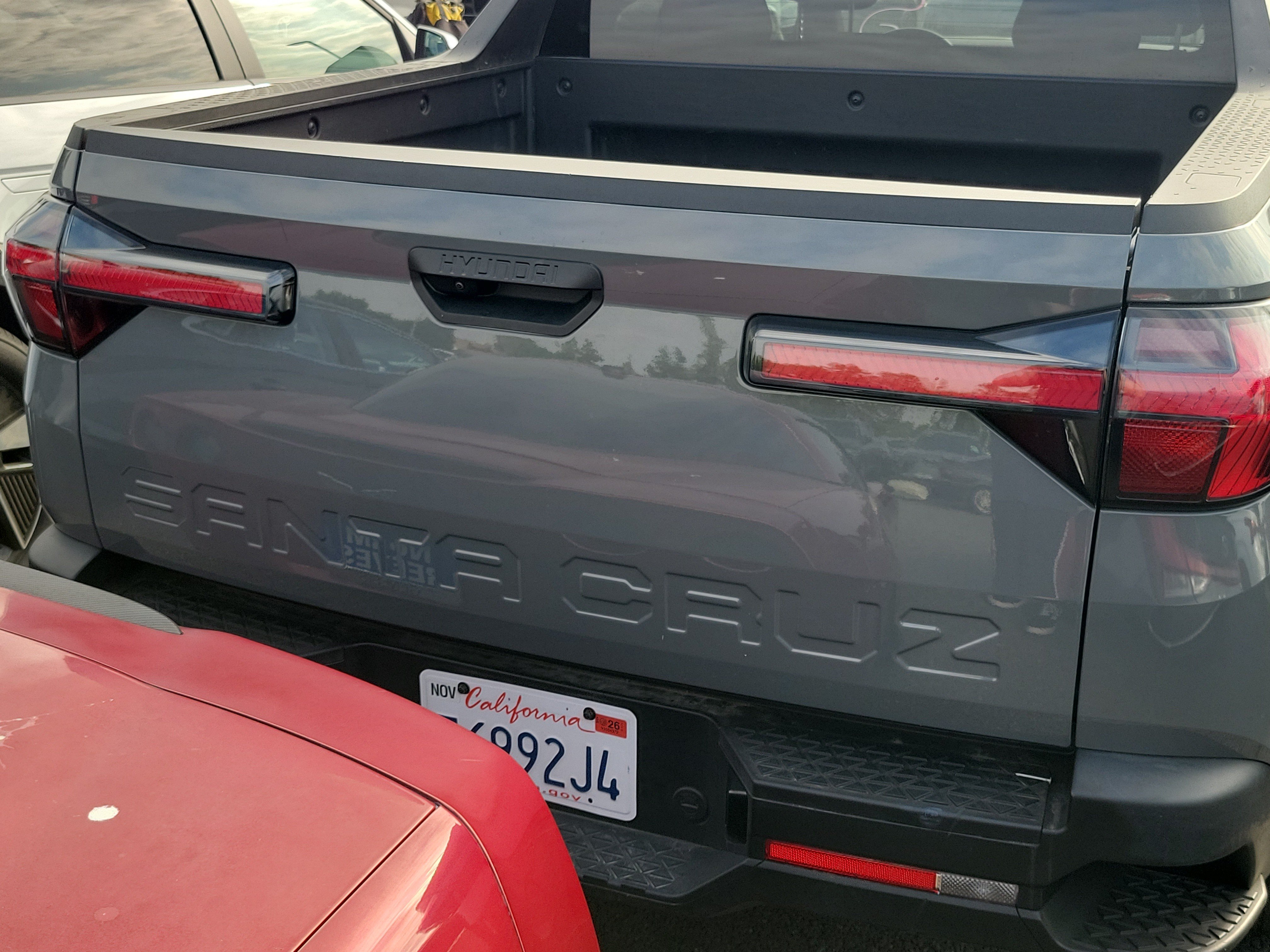 Certified 2025 Hyundai Santa Cruz SE FWD image 5
