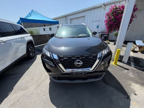 Used 2023 Nissan Rogue SV w/ SV Premium B Package AWD/4WD image 8