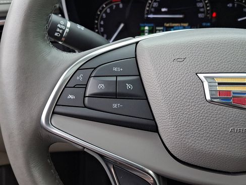 Used 2017 Cadillac XT5 Premium Luxury FWD image 29
