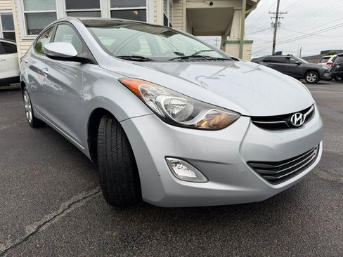 Used 2012 Hyundai Elantra Limited w/ Technology Pkg 5 image 13