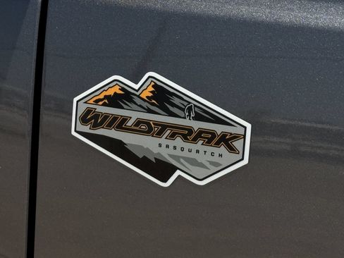 Used 2024 Ford Bronco Wildtrak AWD/4WD image 11