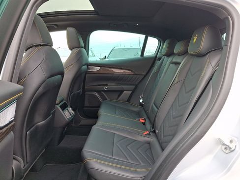 Used 2023 Maserati Grecale Modena image 10