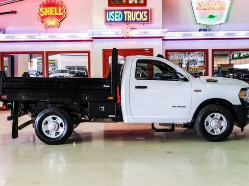 Used 2022 RAM 3500 Tradesman RWD image 10