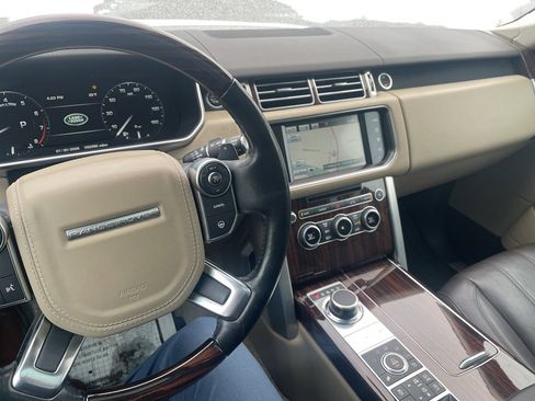 Used 2016 Land Rover Range Rover HSE image 30