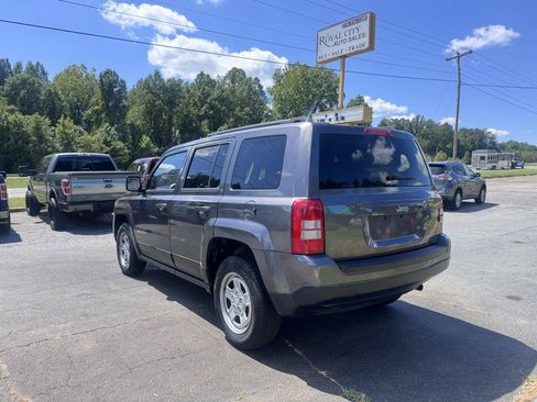 Used 2015 Jeep Patriot Sport AWD/4WD image 7