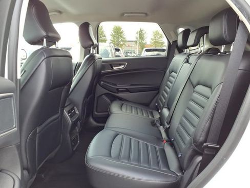 Used 2024 Ford Edge SEL w/ Convenience Package AWD/4WD image 9
