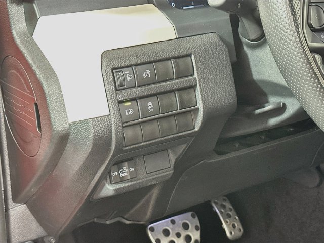 Certified 2024 Toyota Tacoma TRD Sport AWD/4WD image 14
