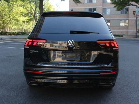 Used 2021 Volkswagen Tiguan SE FWD image 8