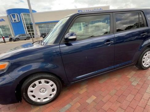 Used 2014 Scion xB image 6
