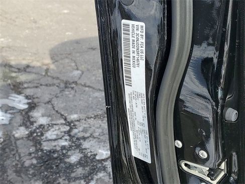 Used 2024 Jeep Compass Trailhawk w/ Trailhawk Elite Group image 34