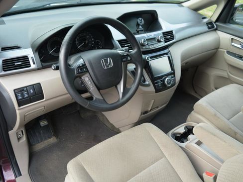 Used 2015 Honda Odyssey EX image 10