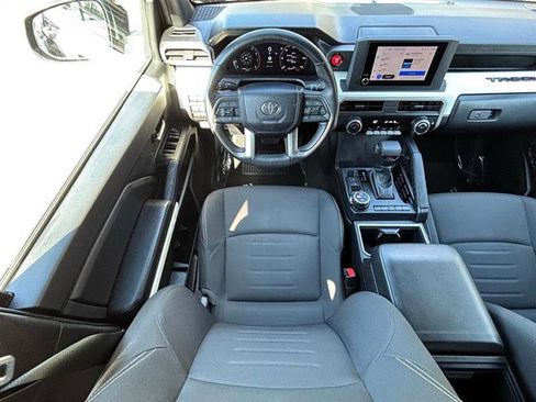Used 2024 Toyota Tacoma TRD Off-Road image 12
