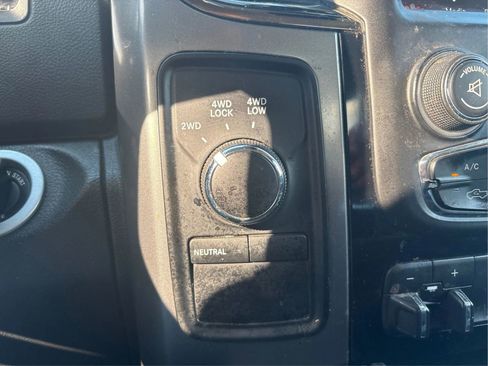 Used 2018 RAM 2500 Big Horn w/ Sport Appearance Group AWD/4WD image 34