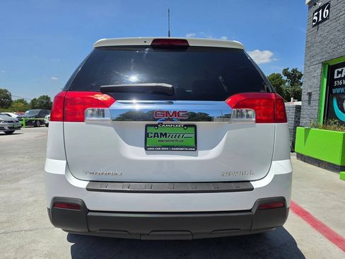 Used 2010 GMC Terrain SLT FWD image 15