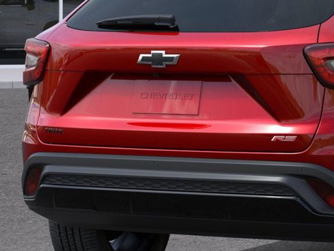 New 2026 Chevrolet Trax RS w/ Driver Confidence Package image 14