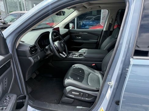 Used 2024 Honda Pilot Elite image 14