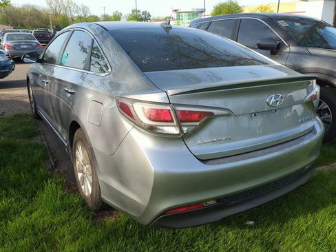 Used 2016 Hyundai Sonata SE image 4