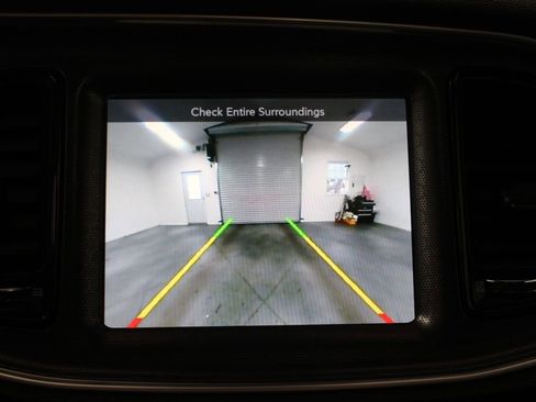 Used 2016 Dodge Challenger R/T Scat Pack w/ Leather Interior Group image 41