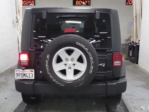 Used 2018 Jeep Wrangler Sport AWD/4WD image 4