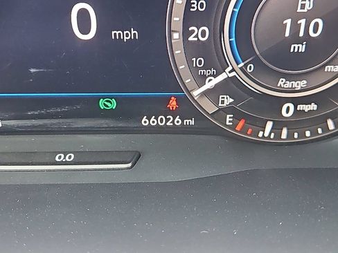 Used 2019 Volkswagen Tiguan SEL AWD/4WD image 12