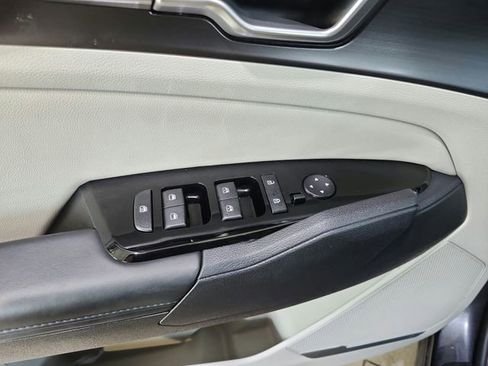 Certified 2024 Kia Sportage EX FWD image 19