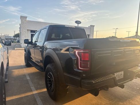 Used 2019 Ford F150 Raptor w/ Equipment Group 802A Luxury AWD/4WD image 7