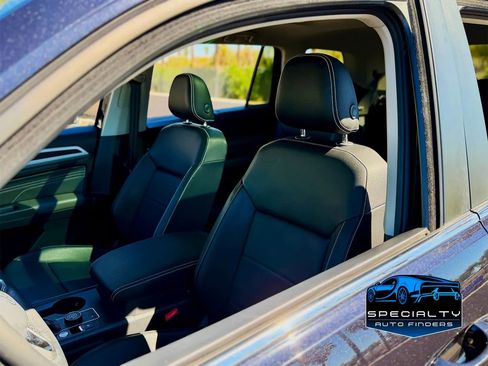 Used 2021 Volkswagen Atlas SE w/ Panoramic Sunroof Package image 12