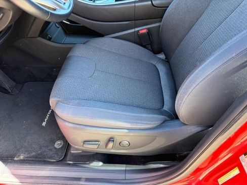 Used 2021 Hyundai Santa Fe SEL w/ Convenience Package image 18