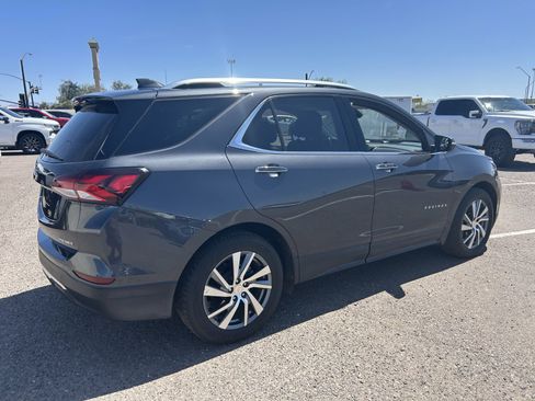 Used 2022 Chevrolet Equinox Premier FWD image 4