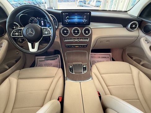 Used 2022 Mercedes-Benz GLC 300 4MATIC w/ Premium Package Lite image 23
