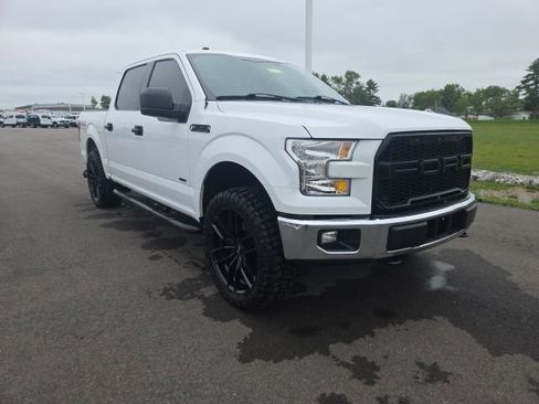 Used 2017 Ford F150 XLT AWD/4WD image 5