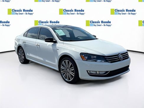 Used 2015 Volkswagen Passat 1.8T Sport FWD image 1