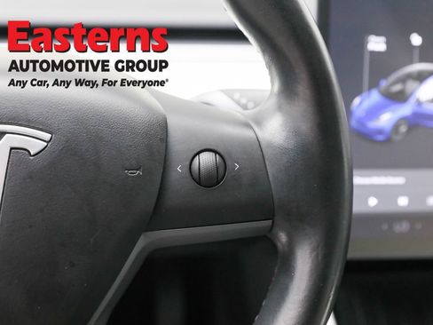 Used 2018 Tesla Model 3 Long Range image 17