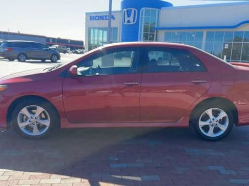 Used 2012 Toyota Corolla S image 8