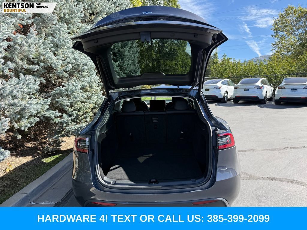 Used 2023 Tesla Model Y Long Range AWD/4WD image 31