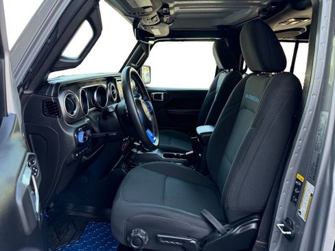 Used 2021 Jeep Wrangler Unlimited Rubicon 4xe image 10