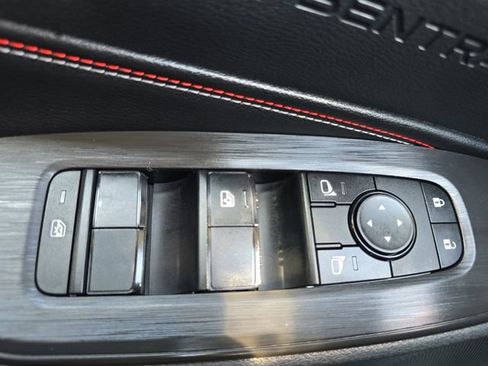 New 2026 Nissan Sentra SR FWD image 30