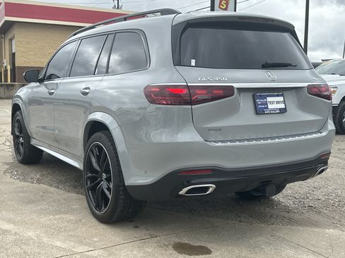 Used 2025 Mercedes-Benz GLS 450 4MATIC image 8