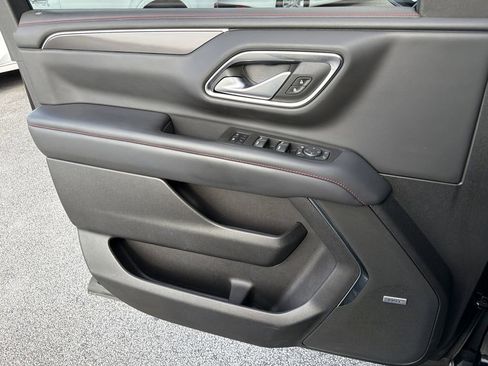 Used 2022 Chevrolet Tahoe RST w/ Sport Performance Package image 13