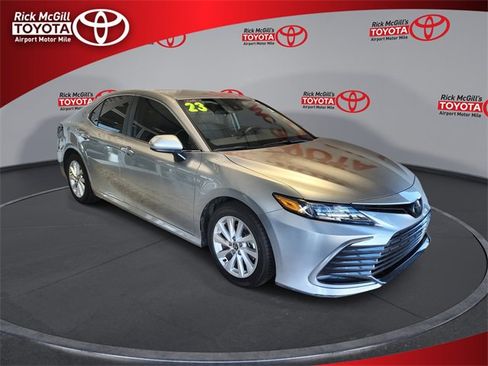 Used 2023 Toyota Camry LE image 1