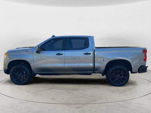 Used 2025 Chevrolet Silverado 1500 LT Trail Boss w/ Convenience Package II AWD/4WD image 2