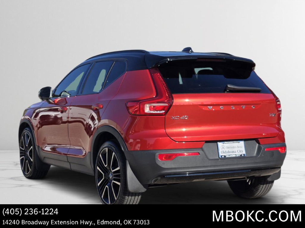 Used 2021 Volvo XC40 T5 R-Design w/ Advanced Package AWD/4WD image 5