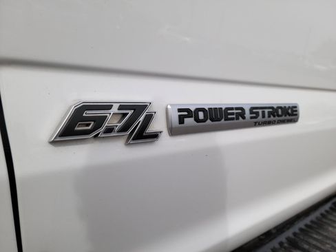 Used 2019 Ford F550 2WD Crew Cab Super Duty w/ Power Equipment Group image 15