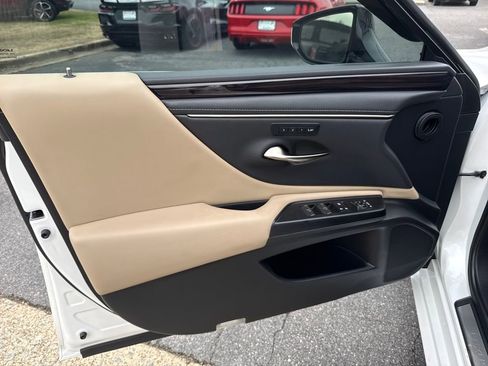 Used 2021 Lexus ES 350 w/ Premium Package image 12