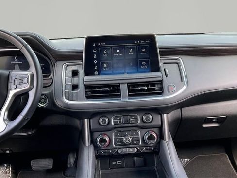 Used 2024 Chevrolet Tahoe Z71 w/ Z71 Off-Road Package AWD/4WD image 9