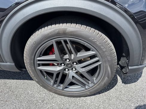 Used 2025 Ford Explorer ST AWD/4WD image 12
