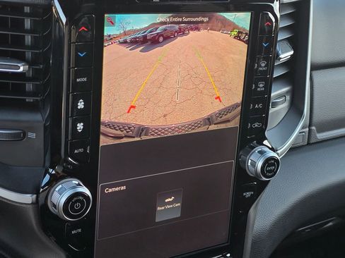 New 2026 RAM 1500 4x4 Crew Cab image 9